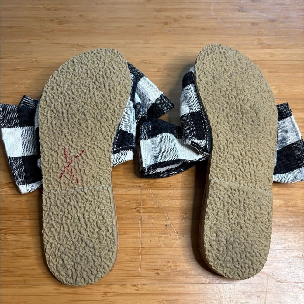 Euc Brother Vellies-Burkina Slide Montauk Picnic Sandals. Size 6 — image 5 of 5